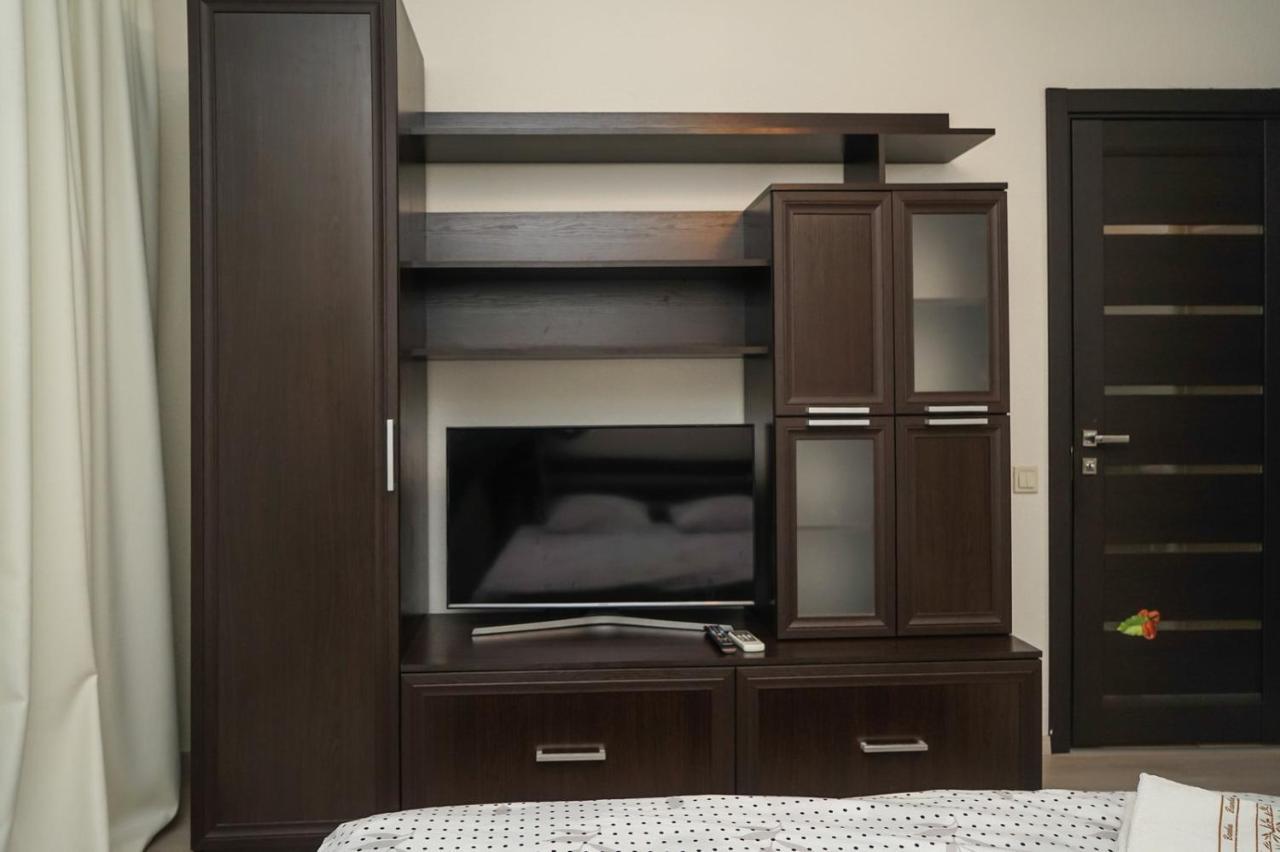 Kyiv Apartment On Chornovola 27 Экстерьер фото